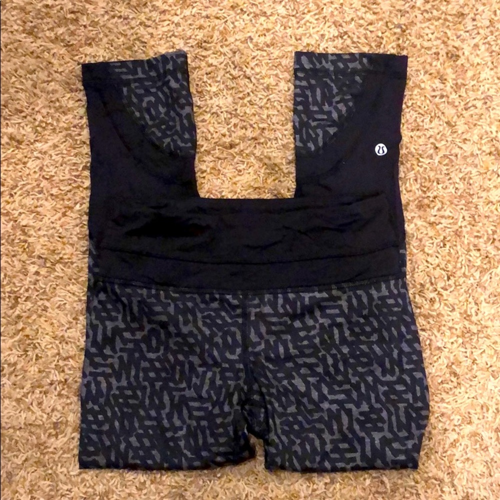 Lululemon crop size 2 black grey